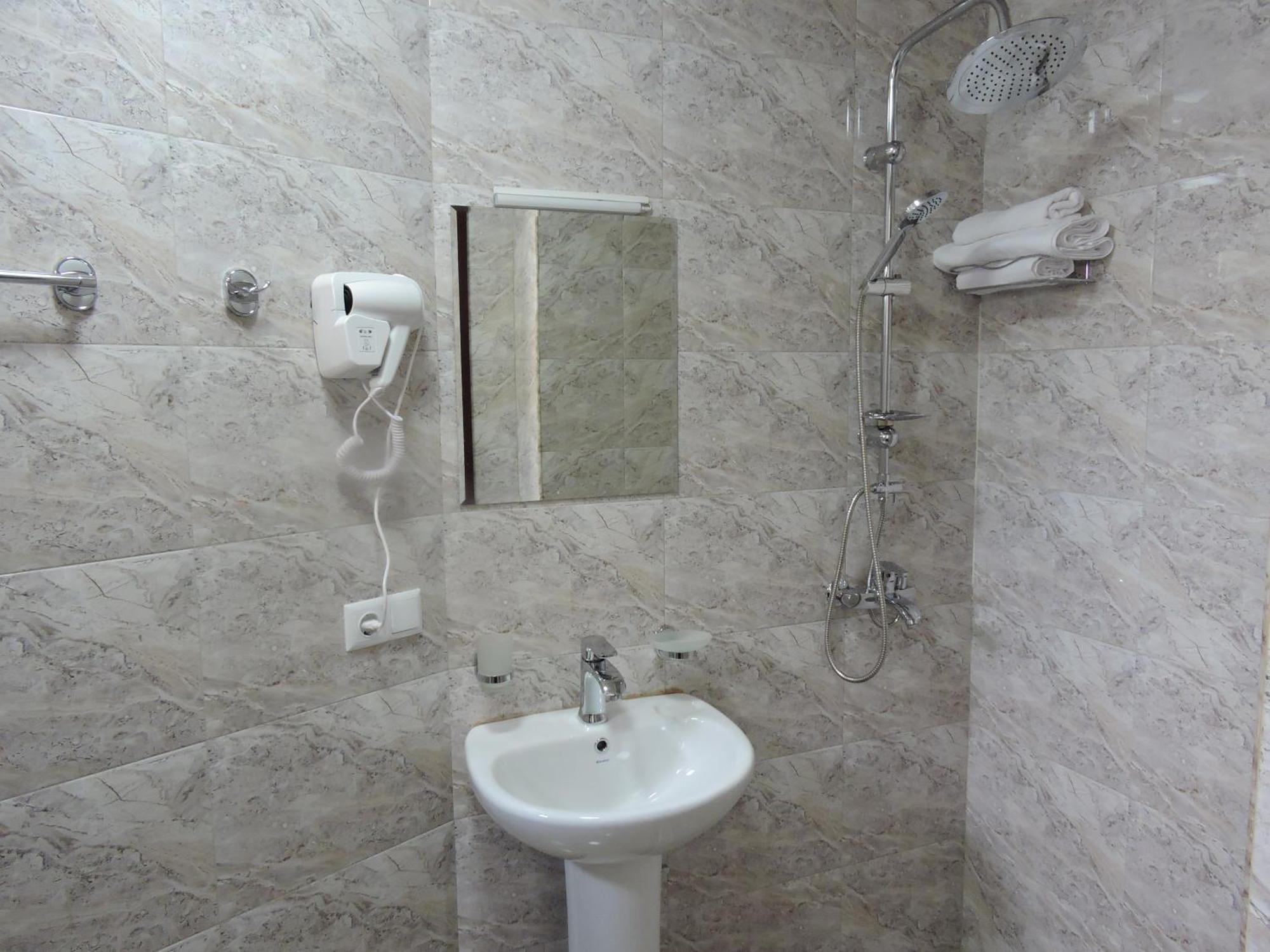 Hotel Brick House Tbilisi Ngoại thất bức ảnh