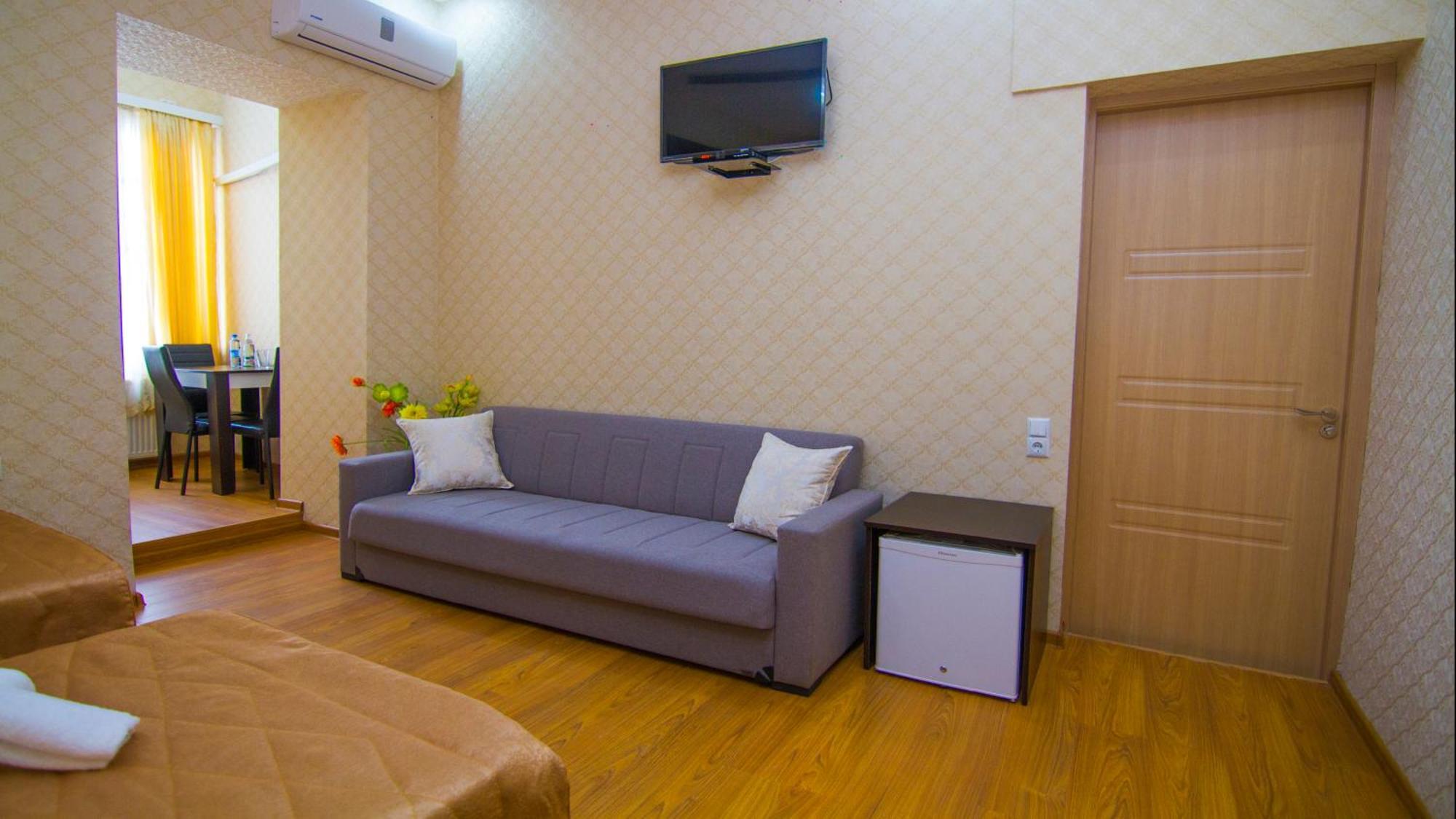 Hotel Brick House Tbilisi Ngoại thất bức ảnh