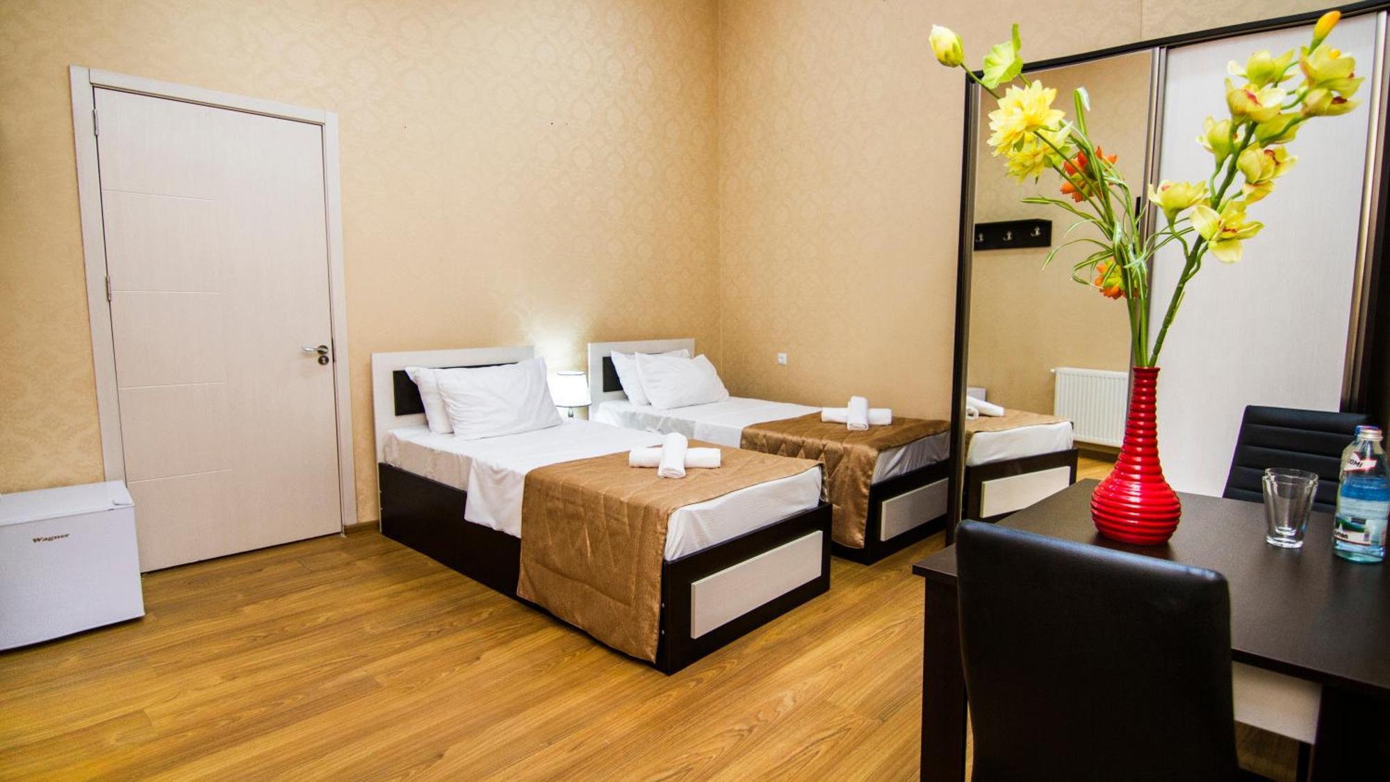 Hotel Brick House Tbilisi Ngoại thất bức ảnh