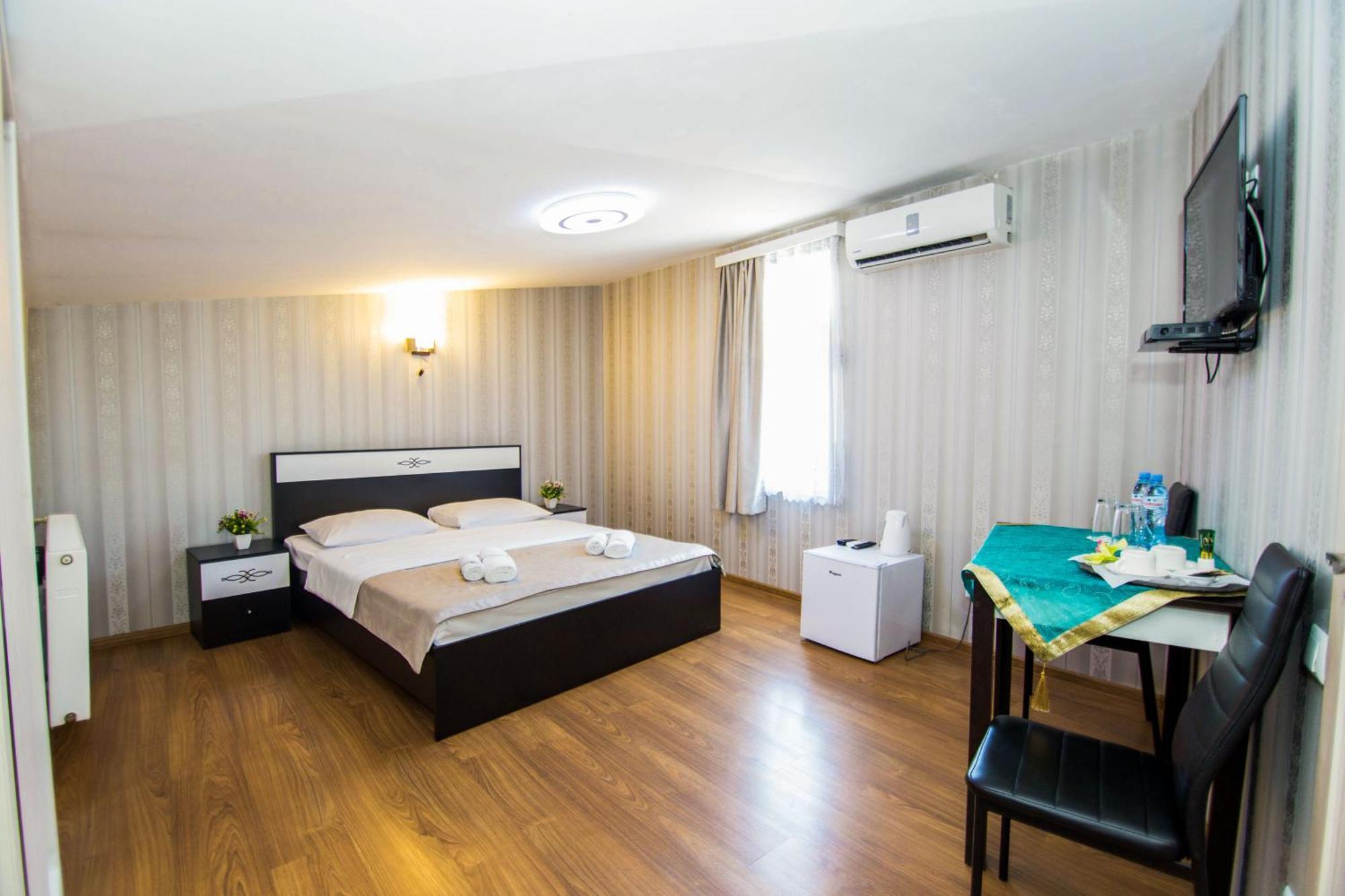 Hotel Brick House Tbilisi Ngoại thất bức ảnh